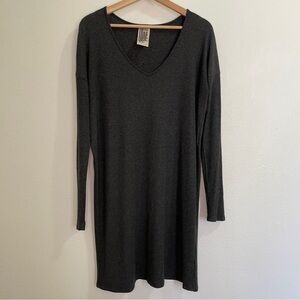 Free People Ribbed Rayon/Spandex V-Neck Long Sleeve T-Shirt Dress - Gray